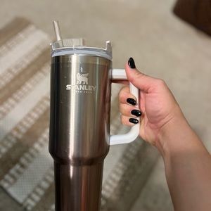 Authentic STANLEY 40oz